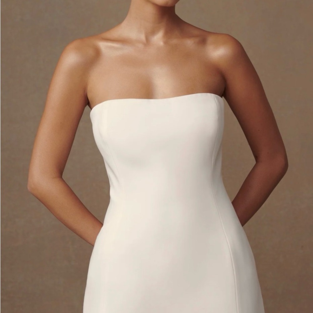 Meshki Neeka Strapless Bow Mini Dress White-Elegant Strapless Cream Dress